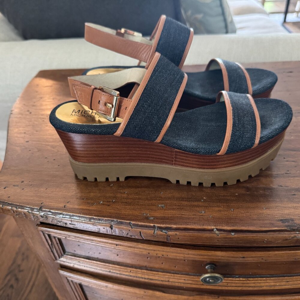 Michael Kors 2 3/4 Platform in Jean Fabric With Tan Leather Trim -6 1/2